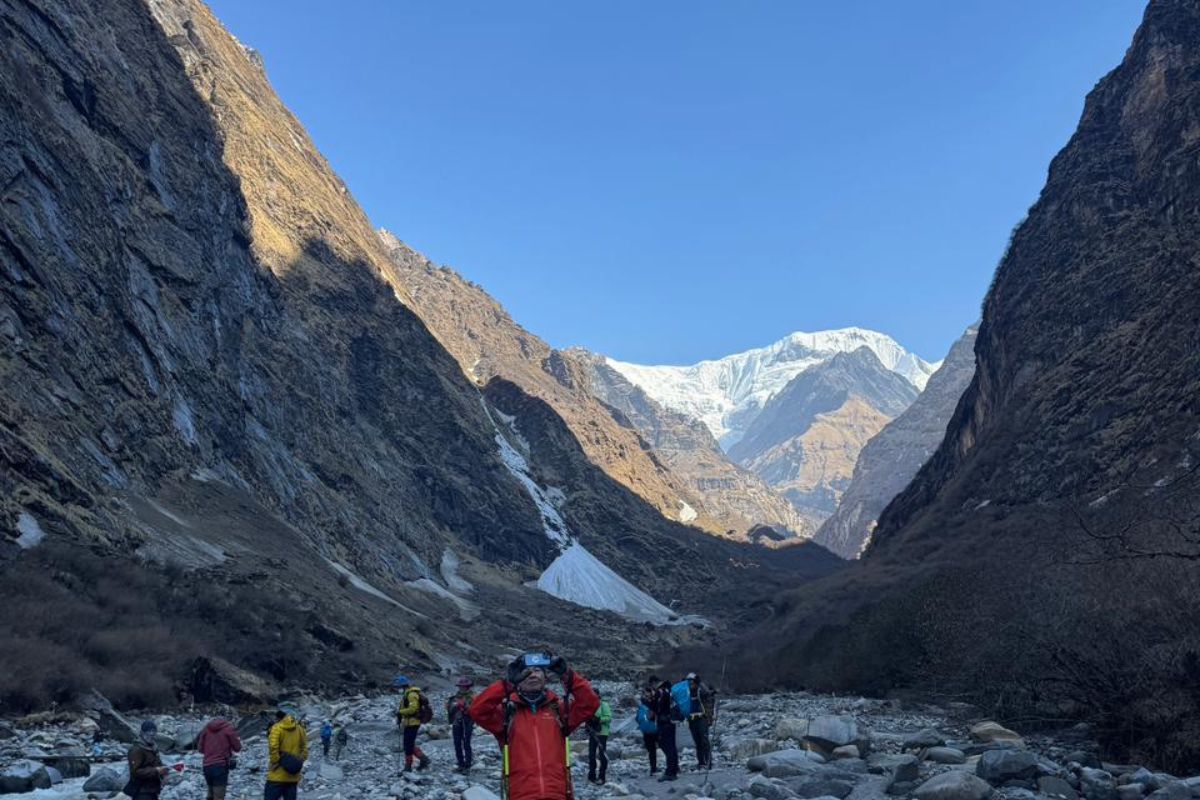 People Enjoing Annapurna Mountain View